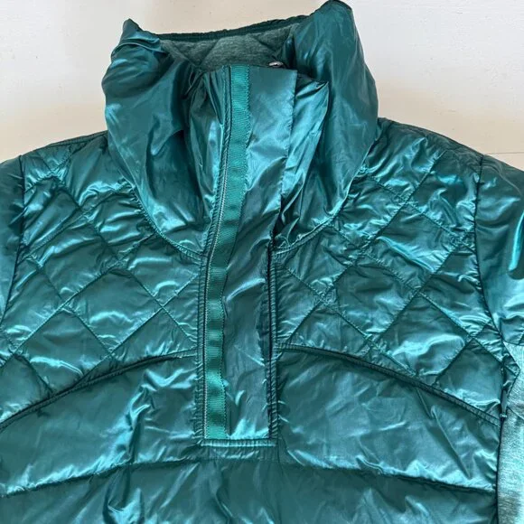 Lululemon Goose Down For a Run Quilted Puffer Pullover Forage Teal Size 6 Active - Picture 3 of 16